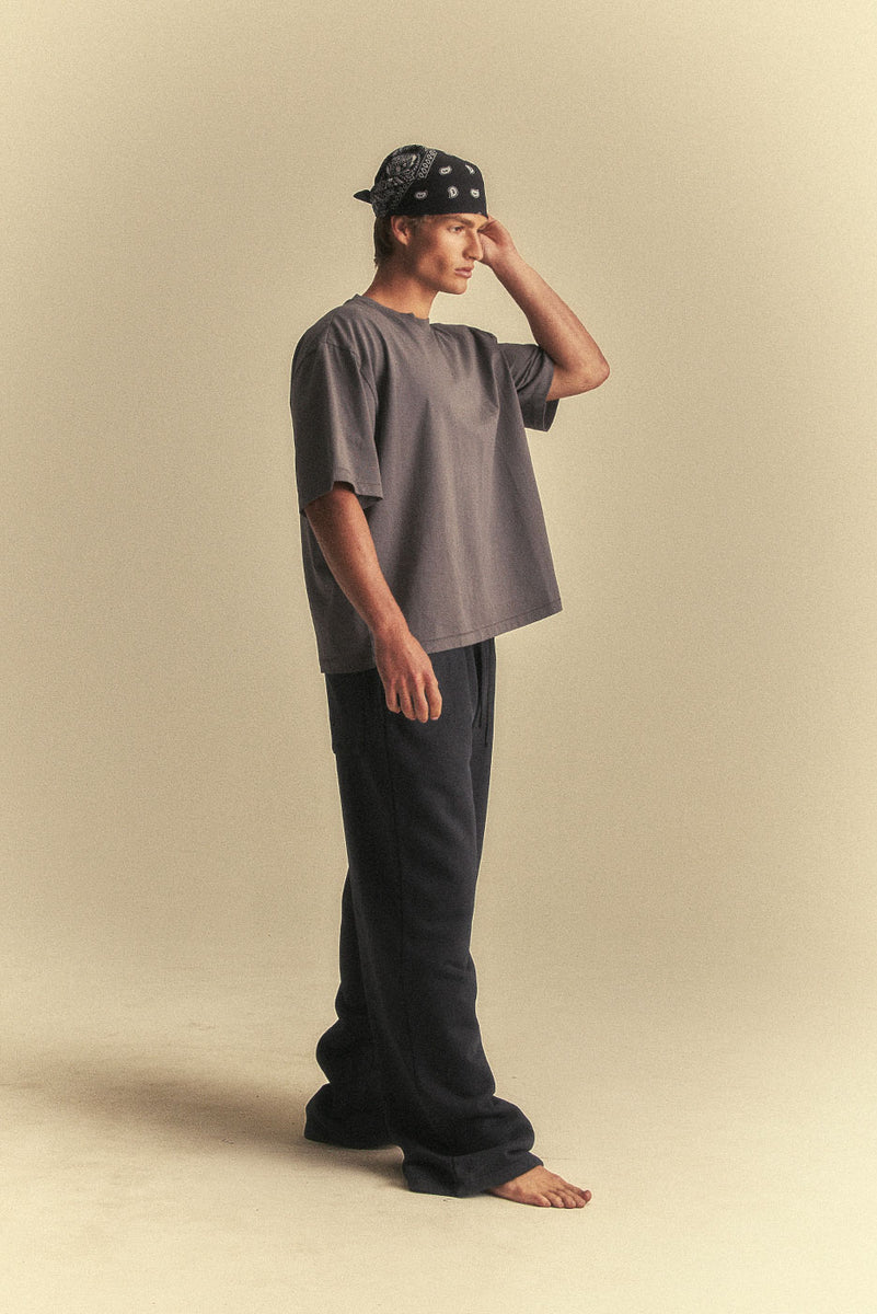 OVERSIZED CORE TEE in VINTAGE GREY – Elwood Clothing