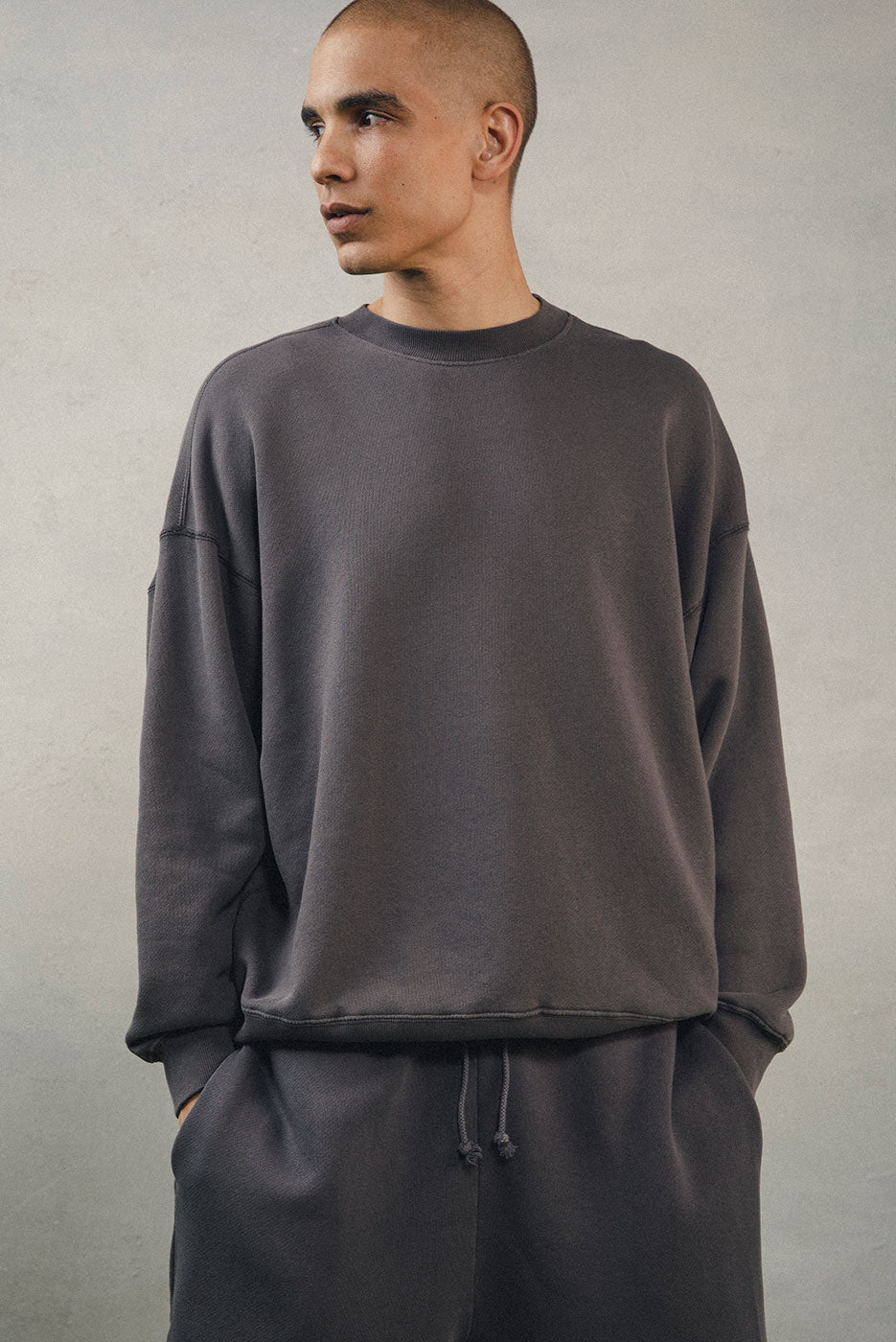 OVERSIZED CORE CREWNECK