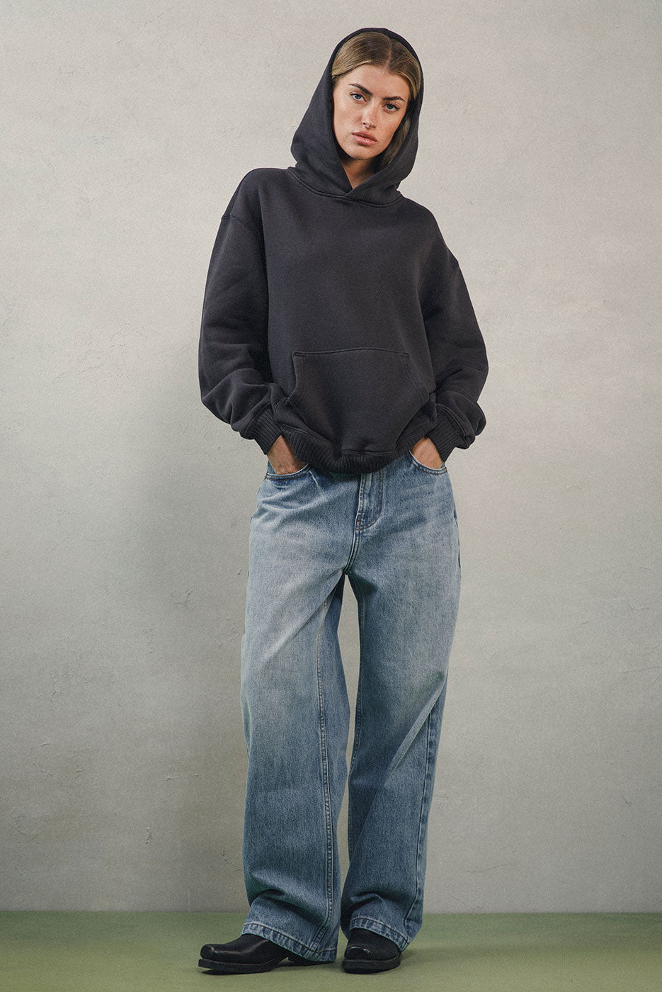 CORE HOODIE