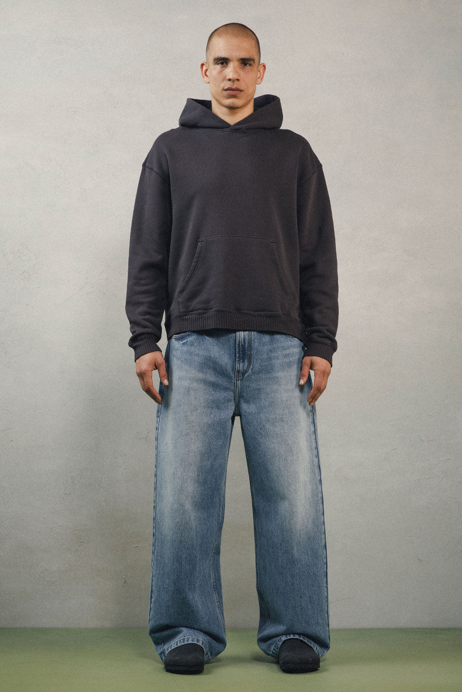 CORE HOODIE