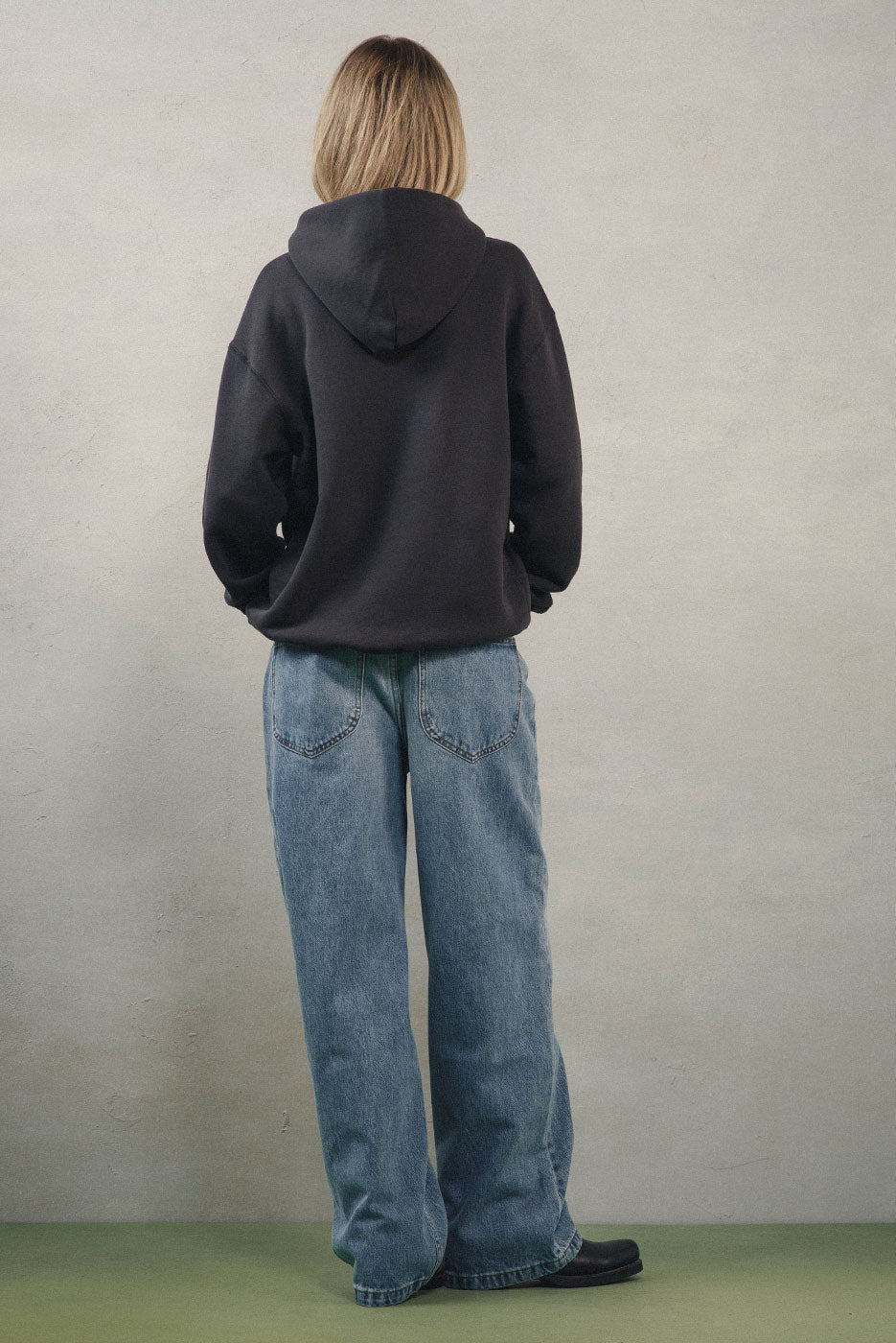 CORE HOODIE
