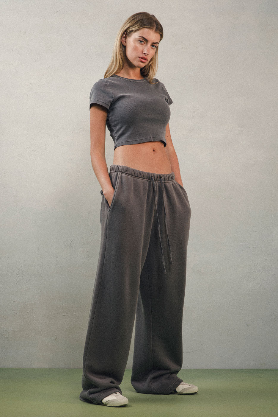 CORE STRAIGHT LEG SWEATPANT