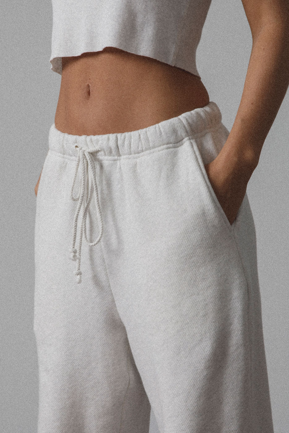 CORE STRAIGHT LEG SWEATPANT