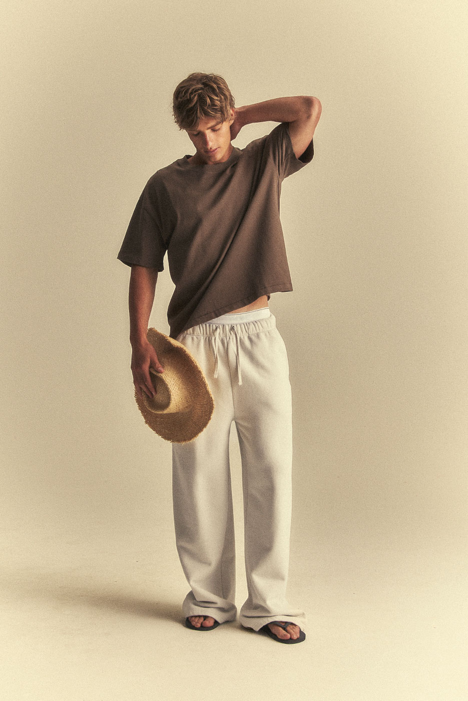 CORE STRAIGHT LEG SWEATPANT in VINTAGE WHITE – Elwood Clothing