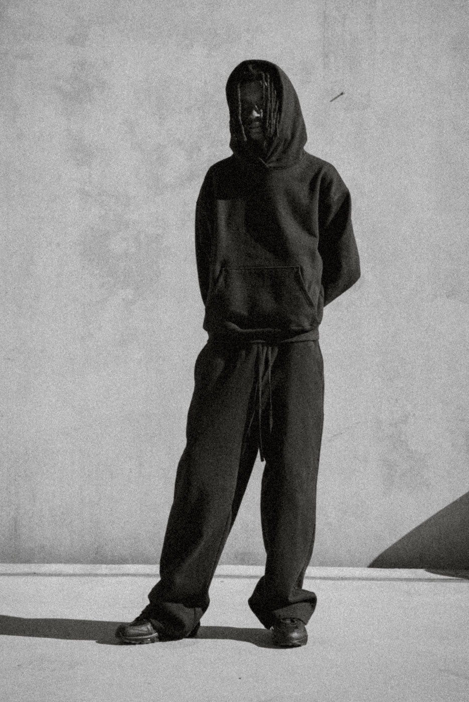 HEAVYWEIGHT STRAIGHT SWEATPANT