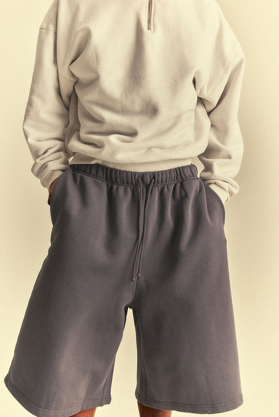 BIG CORE SWEATSHORT in VINTAGE GREY – Elwood Clothing
