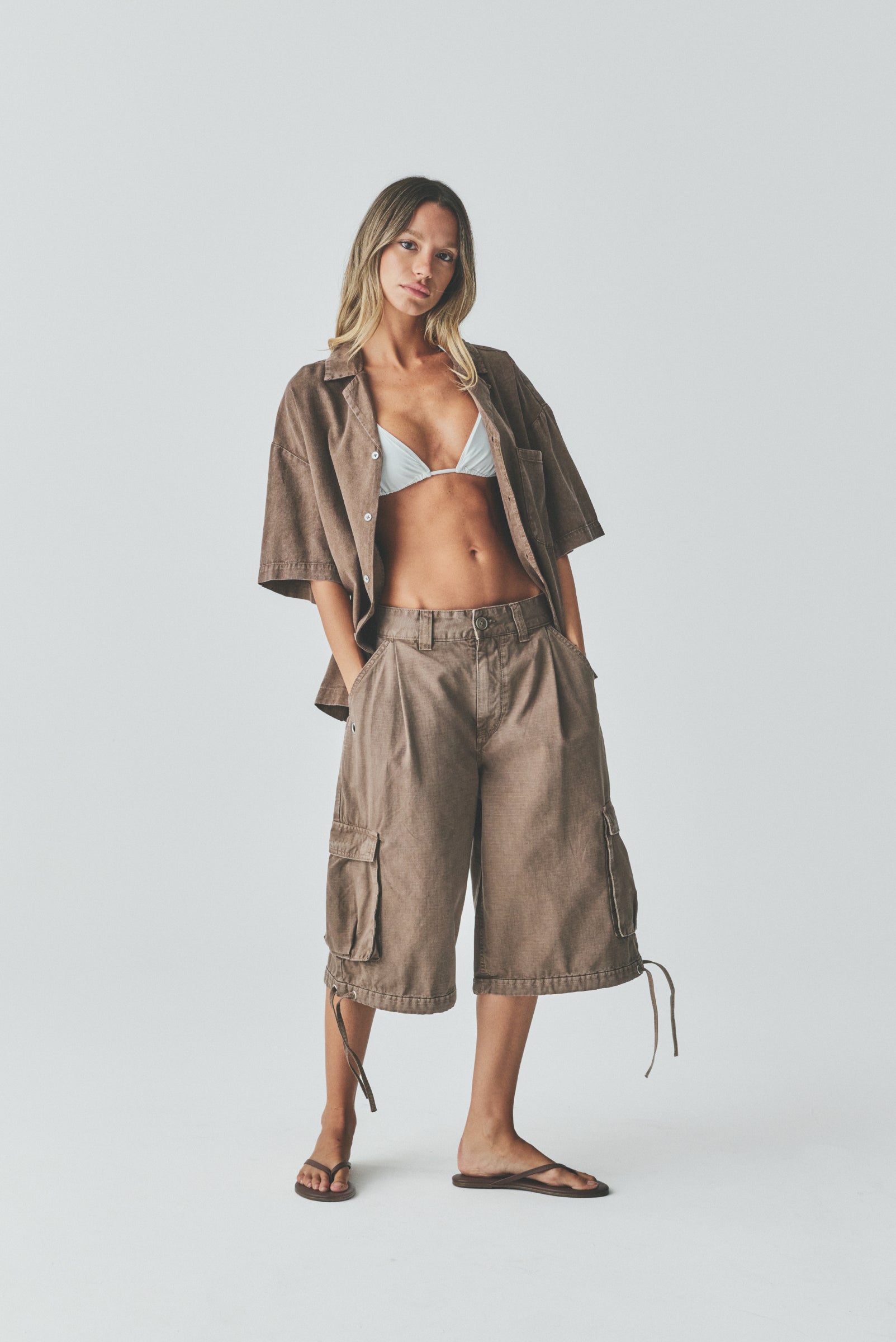 BAGGY CARGO SHORT in VINTAGE BROWN – Elwood Clothing