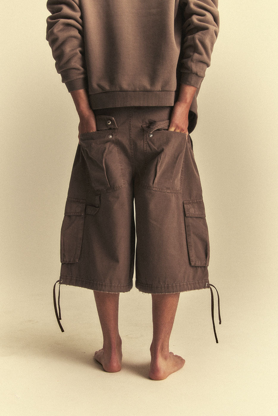 BAGGY CARGO SHORT in VINTAGE BROWN – Elwood Clothing