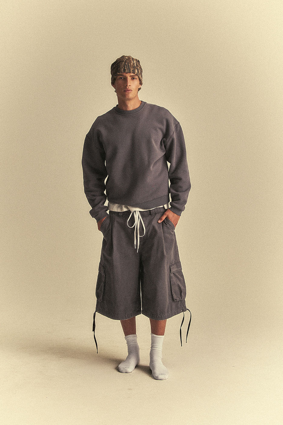 BAGGY CARGO SHORT in VINTAGE GREY – Elwood Clothing