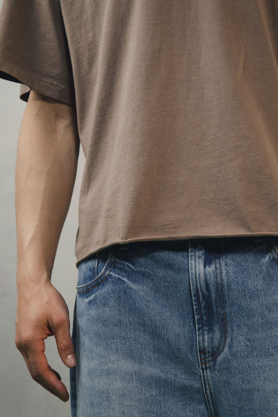 OVERSIZED CROP CORE TEE