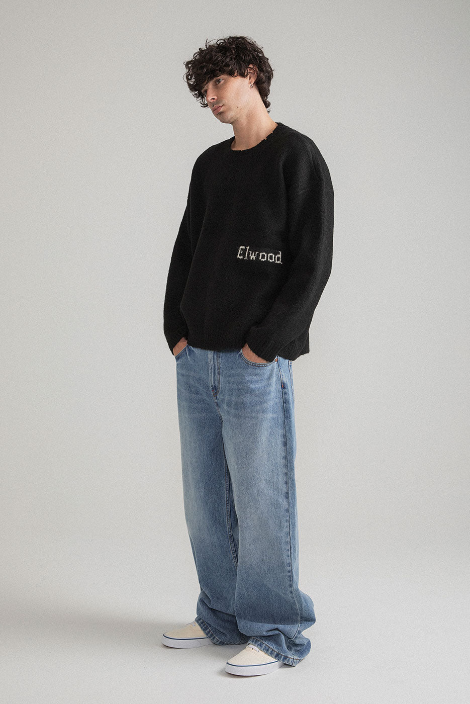 KNIT CREWNECK SWEATER