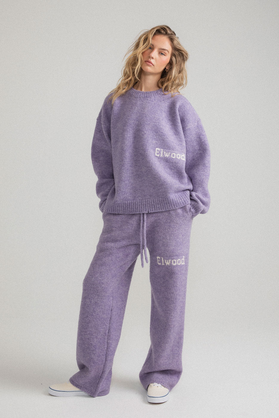 KNIT CREWNECK SWEATER