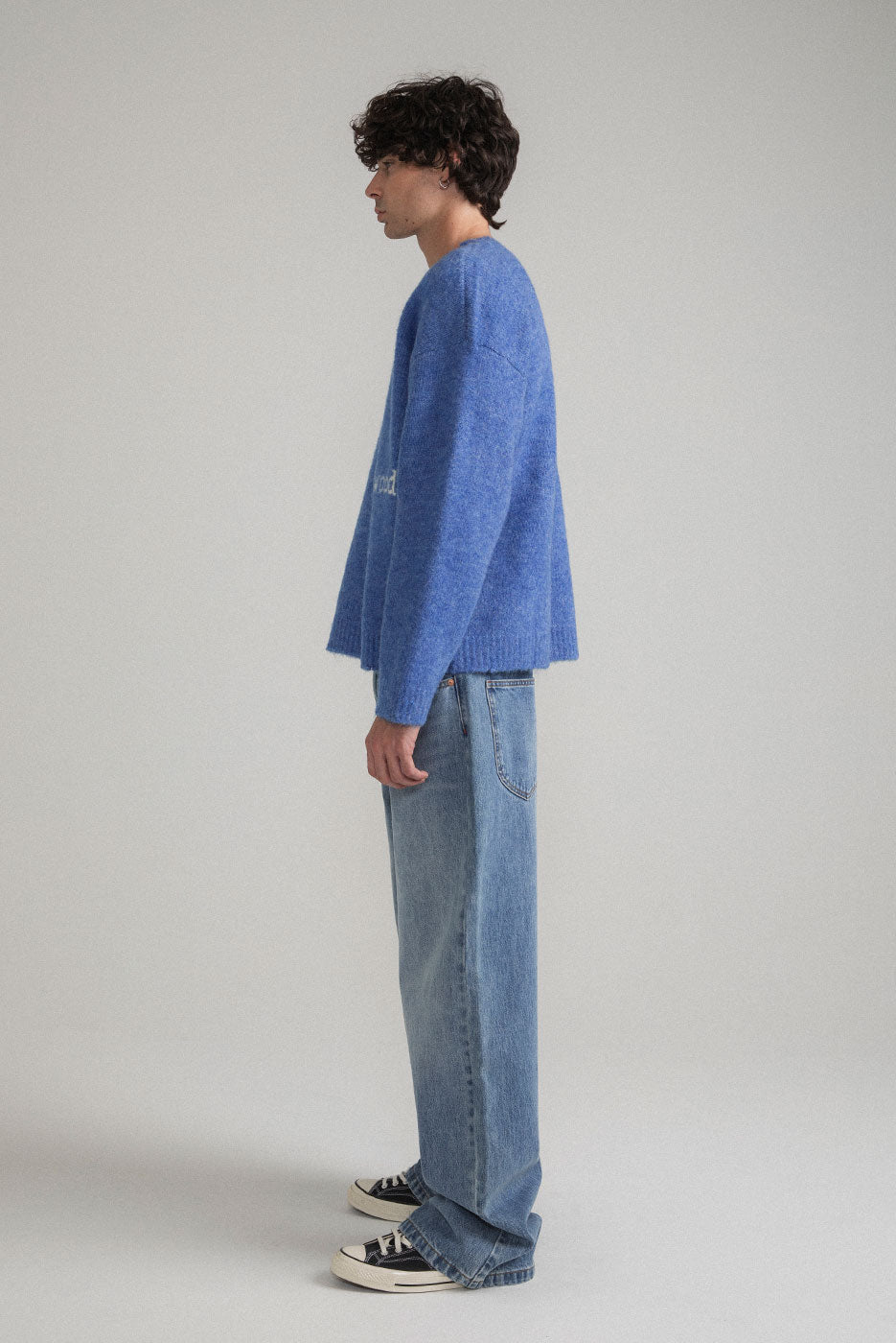 KNIT CREWNECK SWEATER