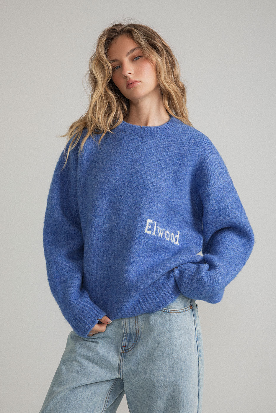 KNIT CREWNECK SWEATER