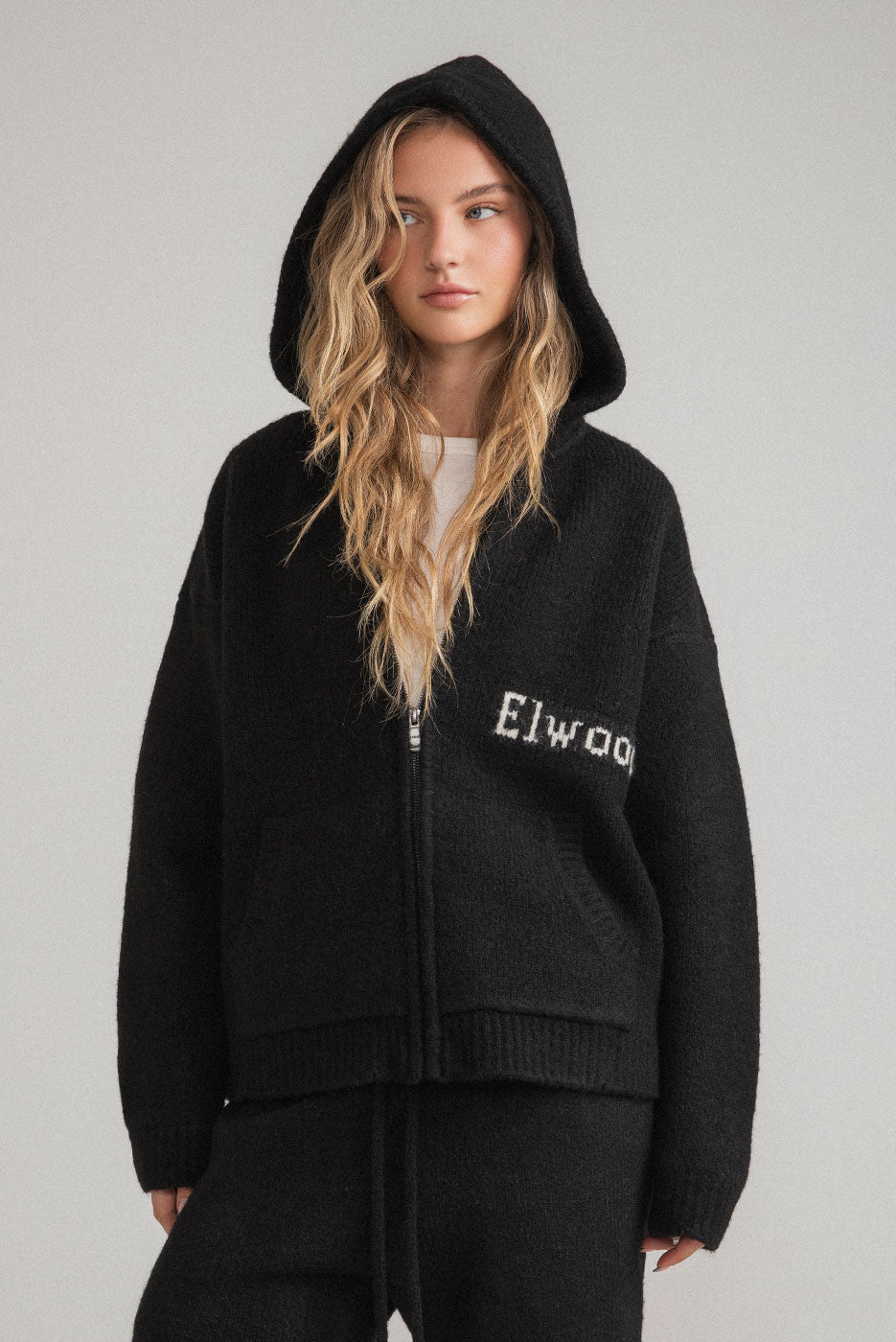 KNIT ZIP SWEATER