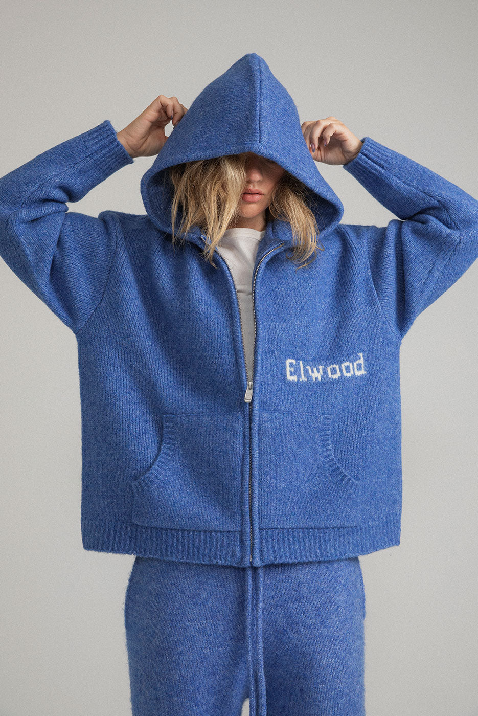 KNIT ZIP SWEATER