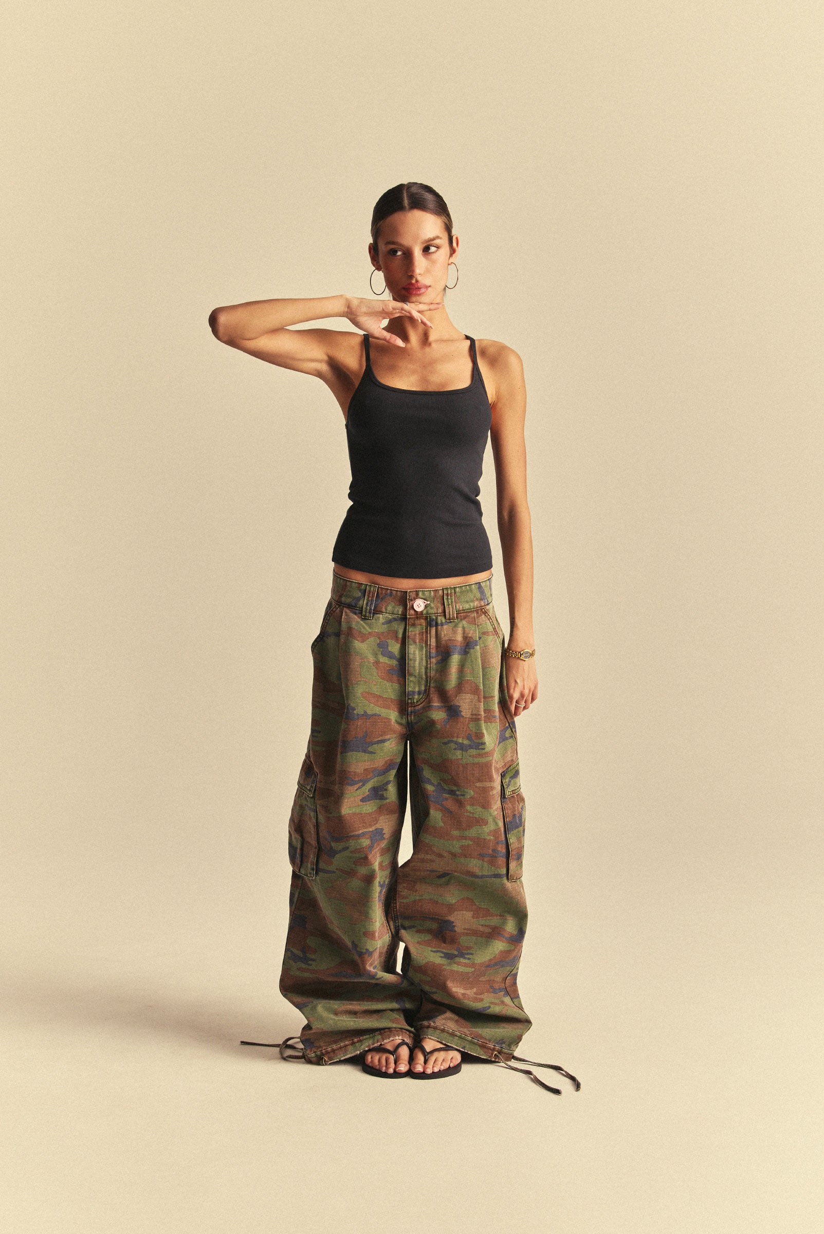 BAGGY CAMO PANT in CAMO – Elwood Clothing
