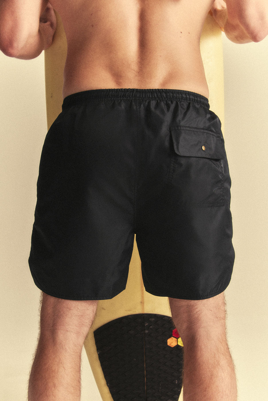 OLYMPIC NYLON SHORT in COAL – Elwood Clothing