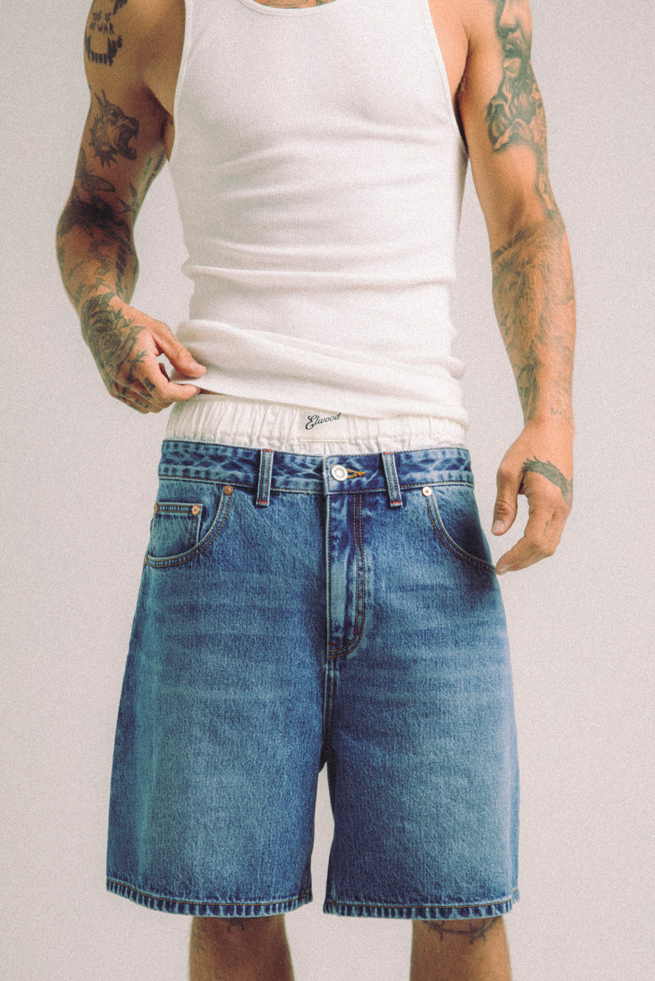 TRAIL DENIM SHORT