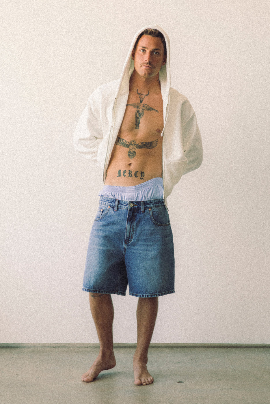 TRAIL DENIM SHORT