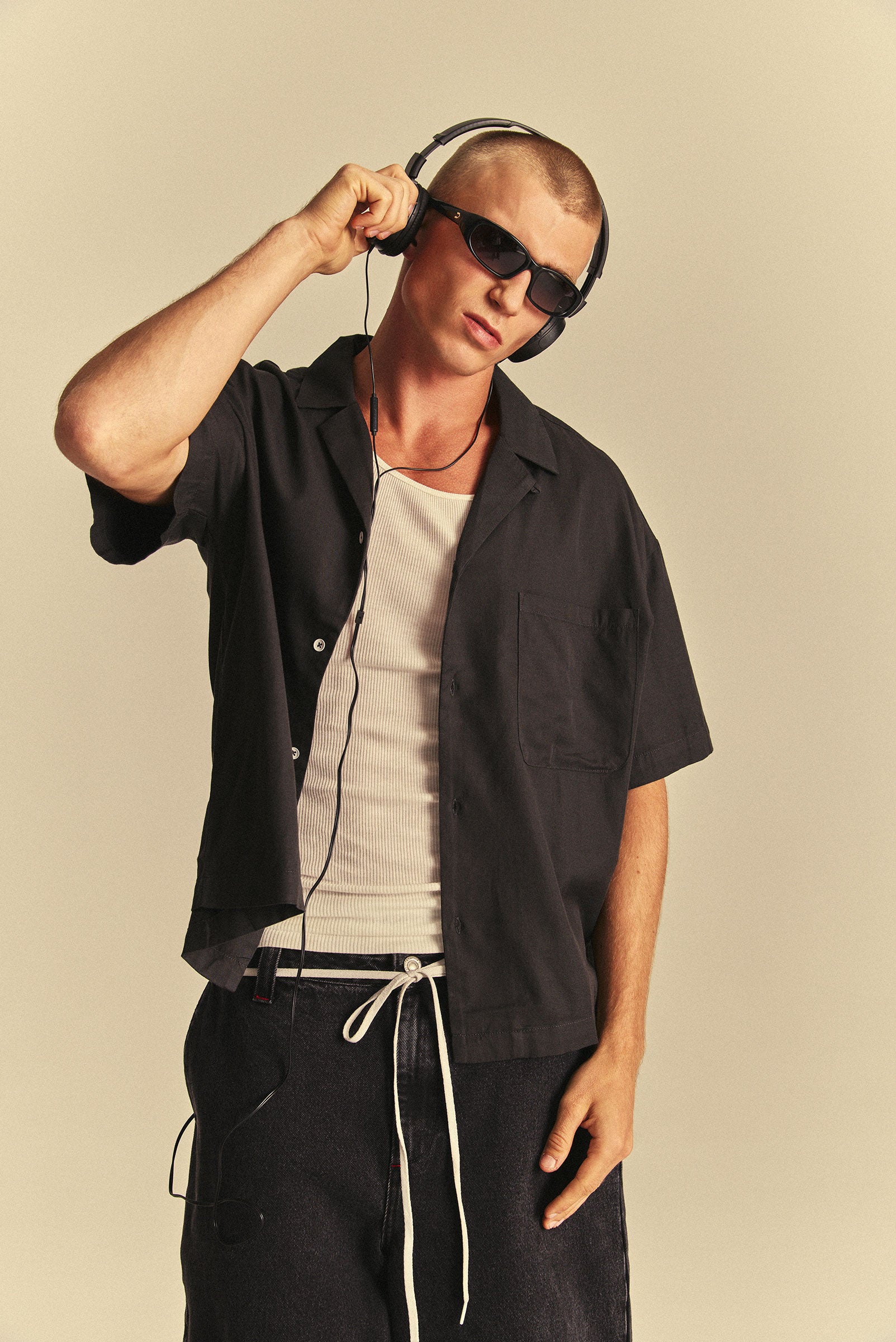 CAMP SHIRT in BLACK – Elwood Clothing
