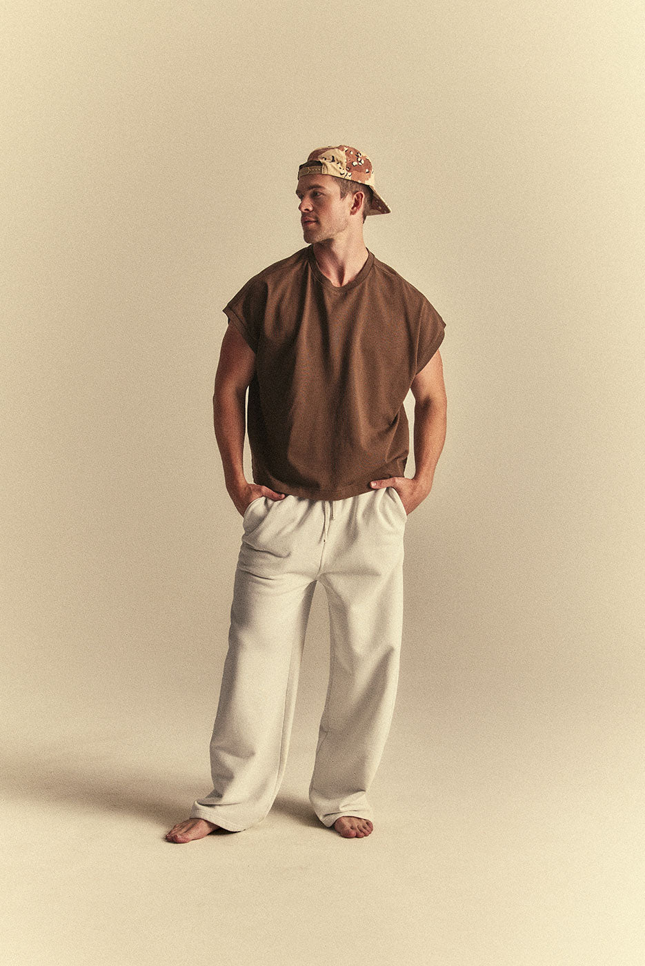 MUSCLE TANK in DULL BROWN – Elwood Clothing