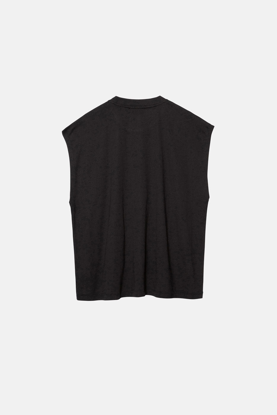 SLEEVELESS LAYERING TEE