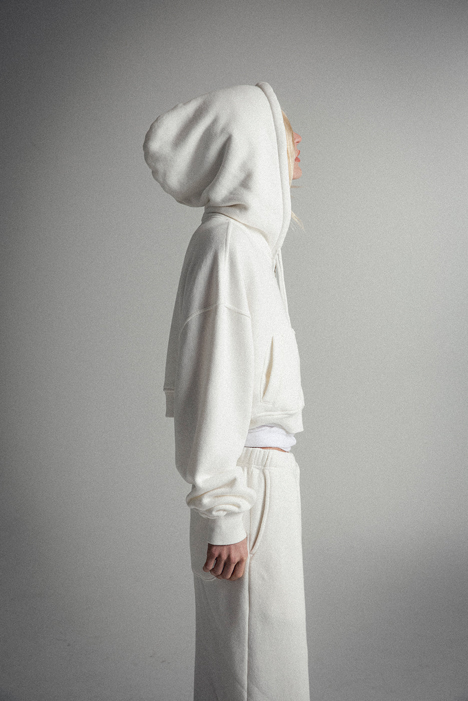 BABYDOLL CROP ZIP HOODIE