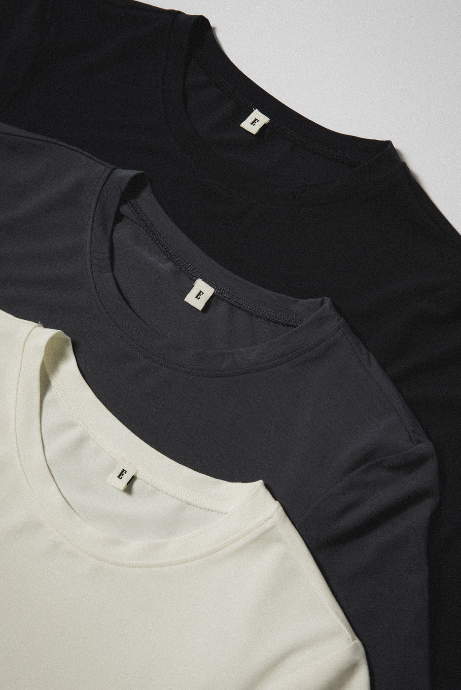 LONG SLEEVE TORSO TEE